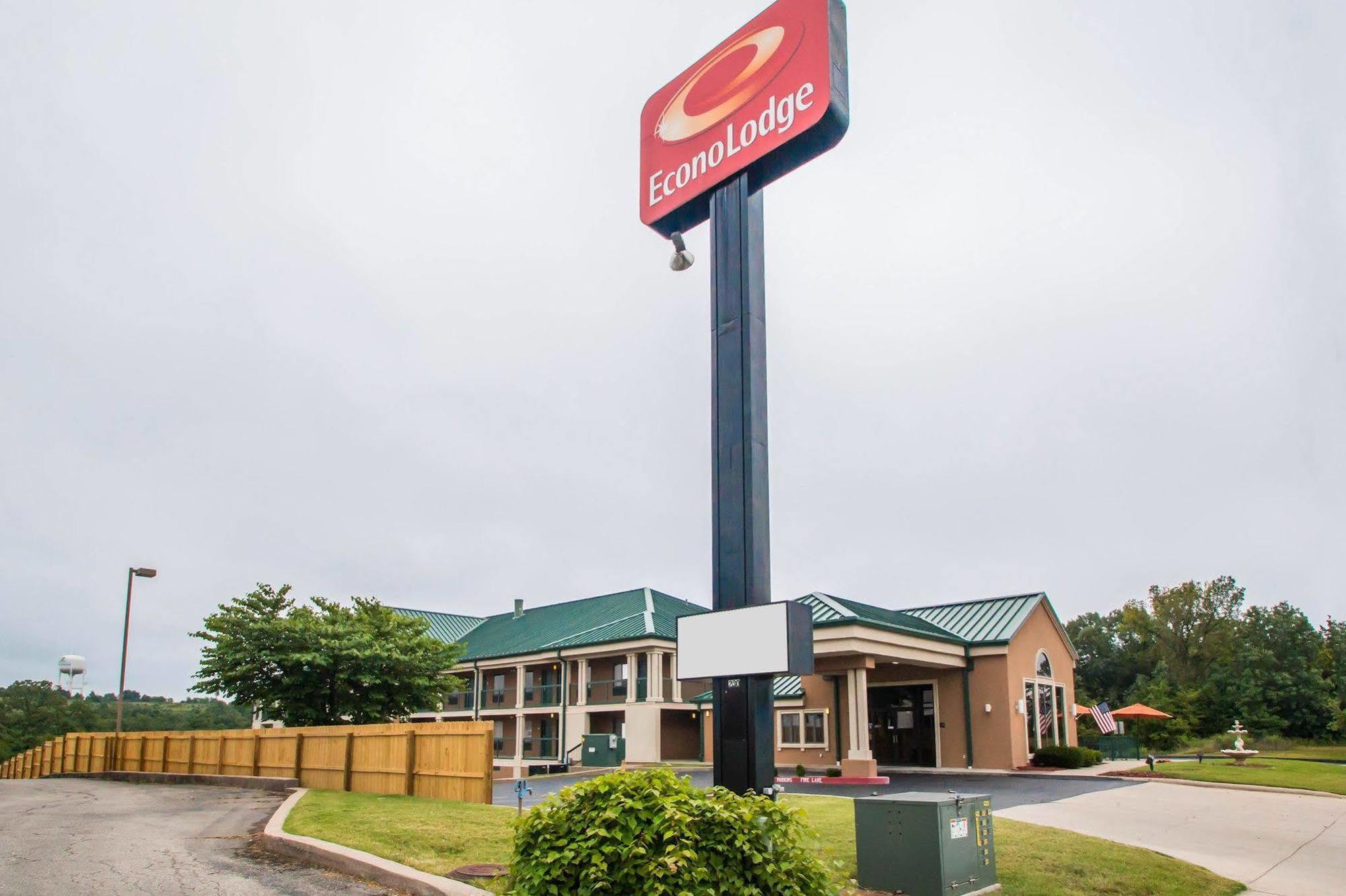 Baymont By Wyndham Branson Thousand Hills Exterior photo